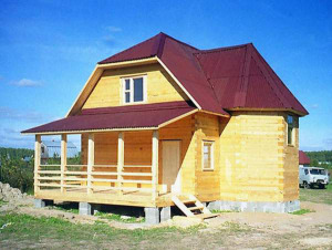 verandu-k-dachnomu-domu
